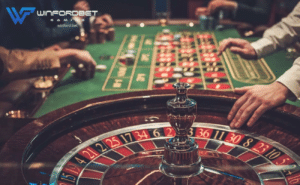 casino players are playing roulette